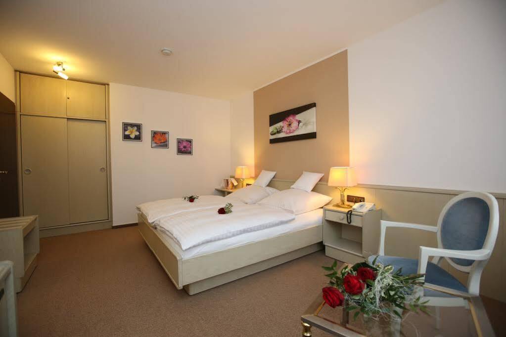 Hotel Am Peterstor Montabaur Kültér fotó